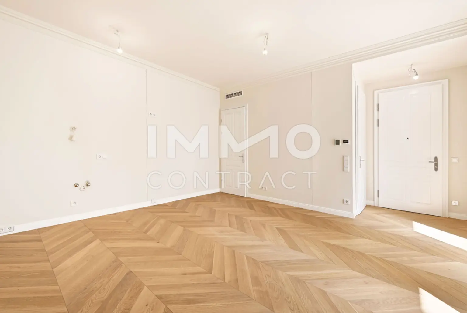 EXKLUSIVE 2-ZIMMER-WOHNUNG MIT
GROSSEM BALKON