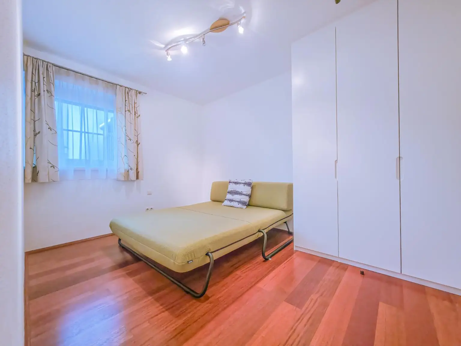 Sonnenplateau – 3-Zimmer-Terrassenwohnung mit Garten in traumhafter Ruhelage!