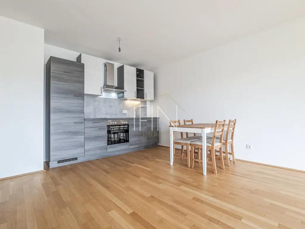 Sonnige 2-Zimmer Neubauwohnung mit Balkon & Fernblick