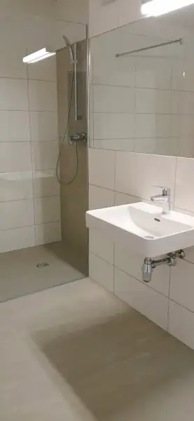 SATTLEDT NEUBAU - TOP 2.7 - ERSTBEZUG - 2 Zimmerwohnung mit eigenem Tiefgaragenplatz