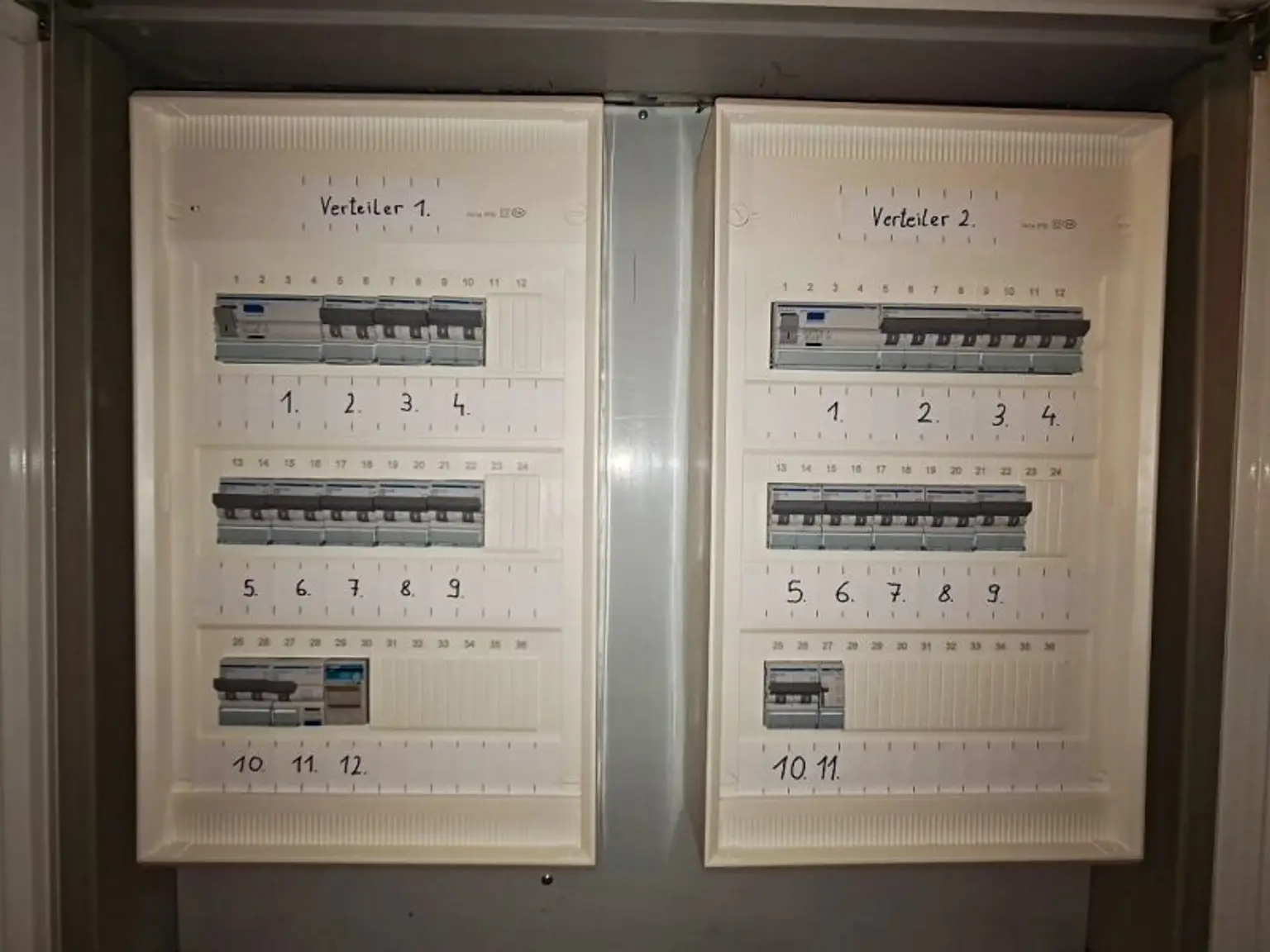 FAMILIENHIT, ENKPLATZ, gepflegte 113 m2 Neubau mit Loggia, 4 Zimmer, Küche, 2 Bäder, teilmöbliert, 3. Liftstock, U3-Nähe