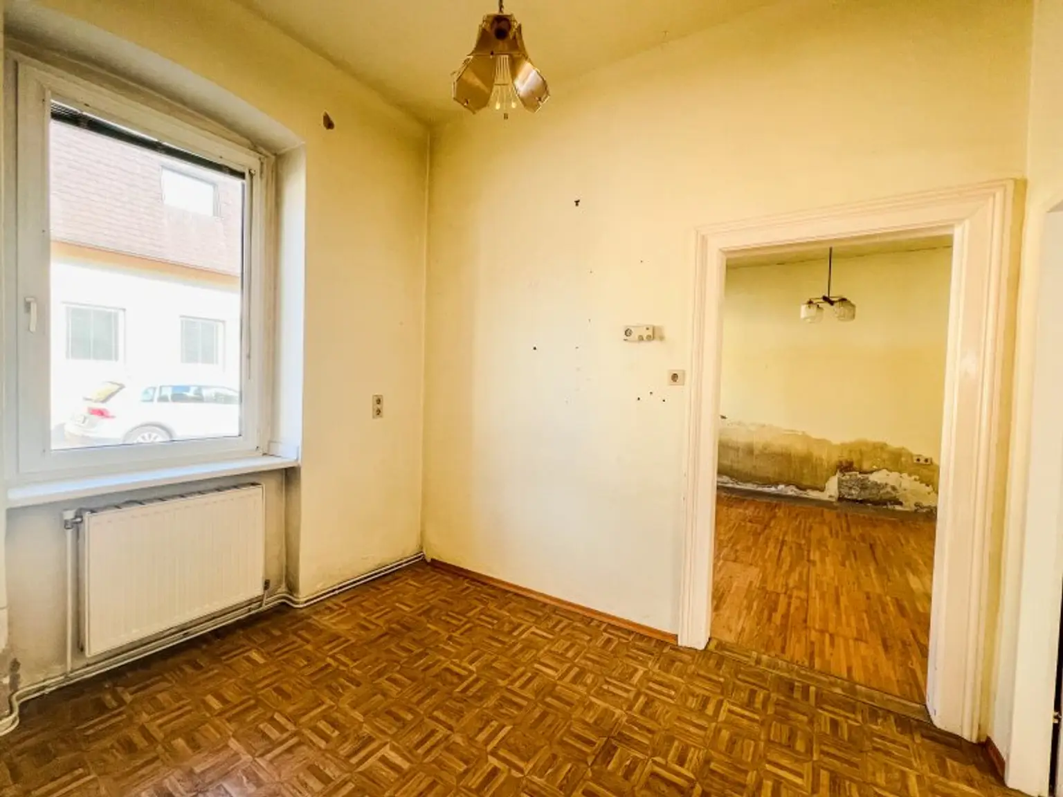 Charmante Liegenschaft mit Ausbau- und Neubaupotential im Herzen von Guntramsdorf