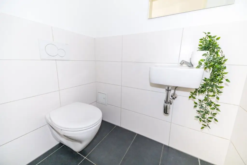 I JETZT EINZIEHEN I HELLE RÄUME I ZENTRALE LAGE I STILVOLL SANIERT I DESIGNKÜCHE I WALK-IN DUSCHE I PROJEKT WOHNEN