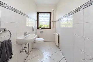 Gäste WC 1 OG