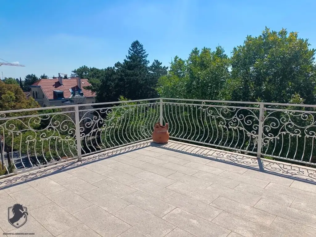 Zum Verkauf gelangt eine außergewöhnliche Villa in absoluter Bestlage von Hietzing