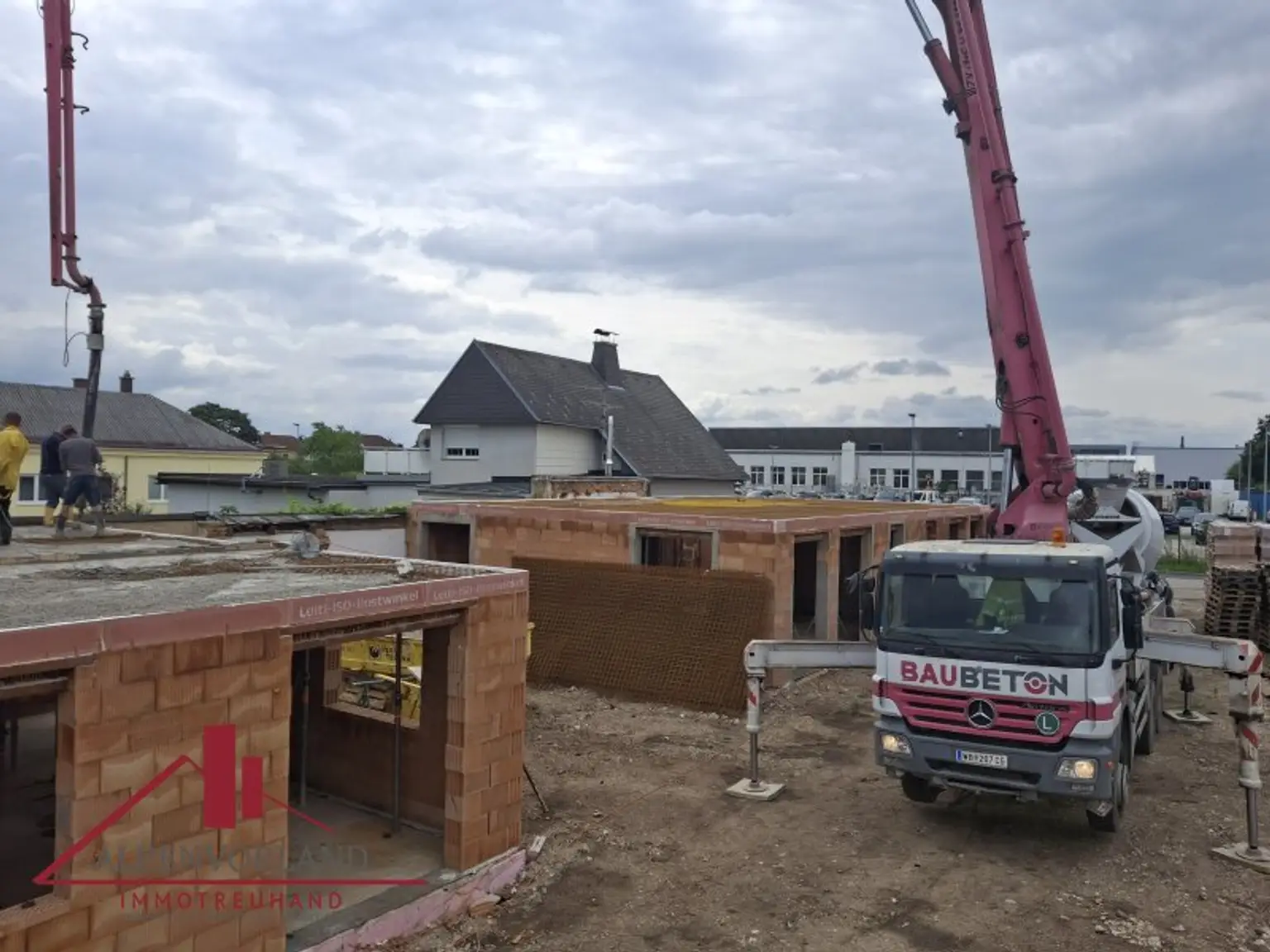 2542 Kottingbrunn!! 4 belagsfertige Doppelhaushälften in guter Lage.