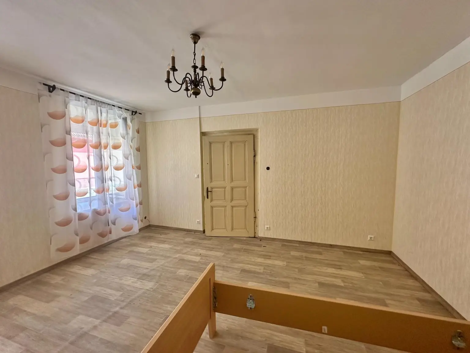 Sanierungsbedürftiger Bauernhof mit großem Grundstück, Stallungen und Stadl – ländlicher Charme mit viel Potential!