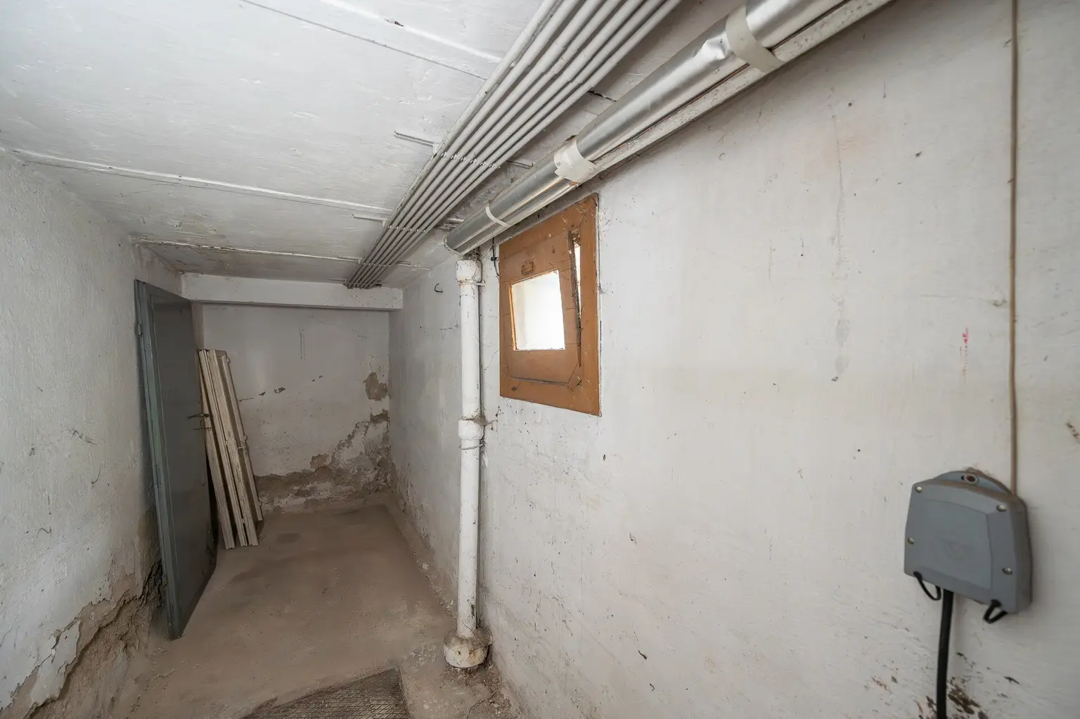 Make it yours: Eckgrundstück in ruhiger Lage – Sanierung oder Abriss für Ihr perfektes neues Zuhause