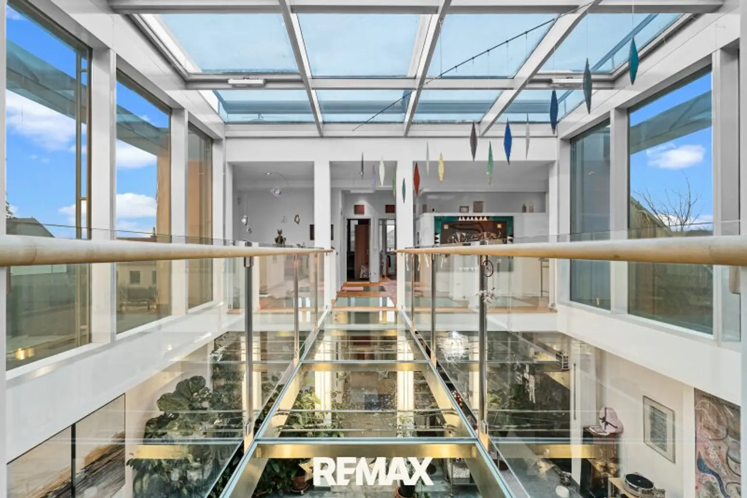 OG-Atrium mit el. Beschattung und Dachklappen