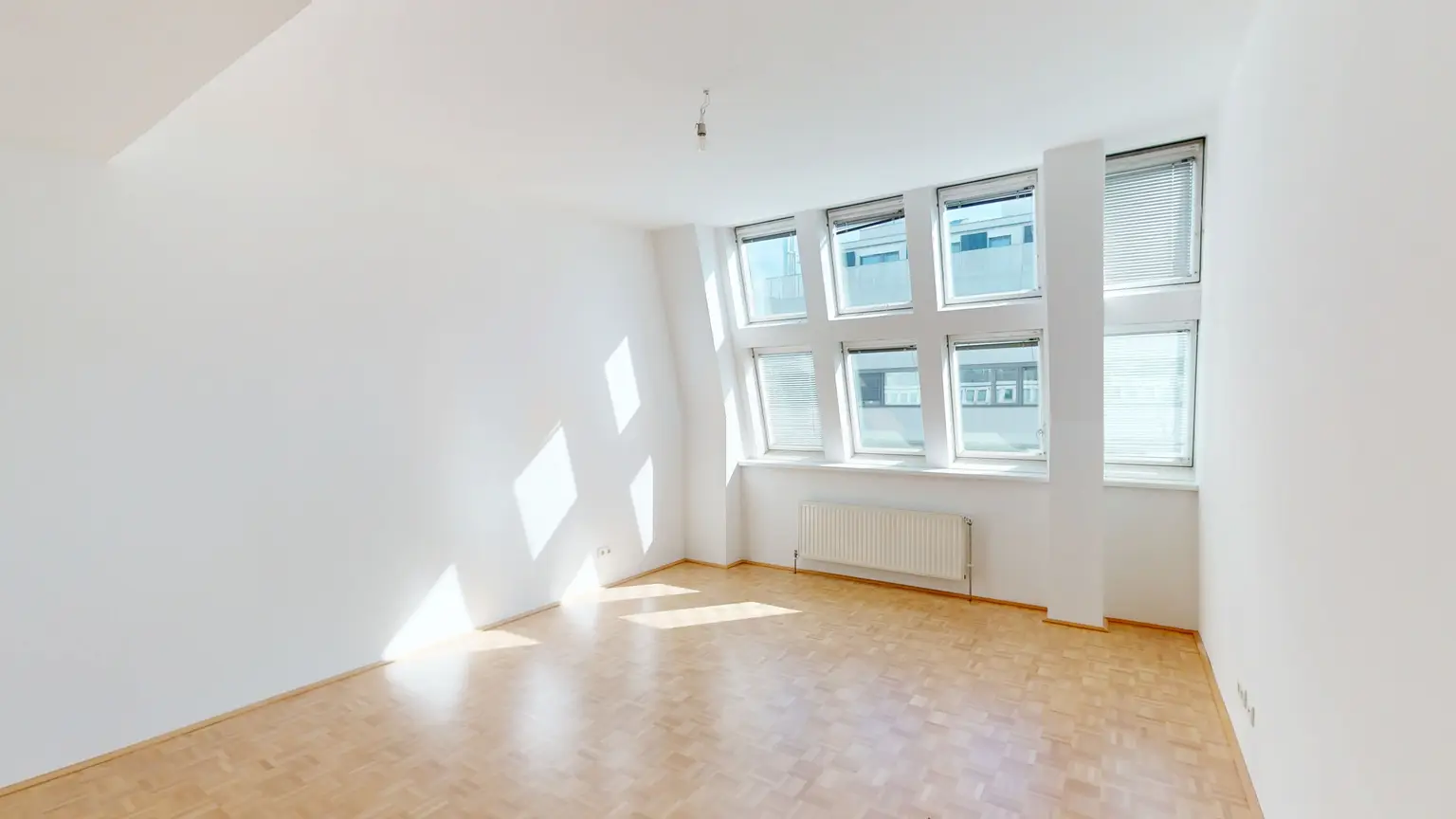 3-Zimmer-Wohnung mit privater Dachterrasse, Klimaanlage und Ruhelage