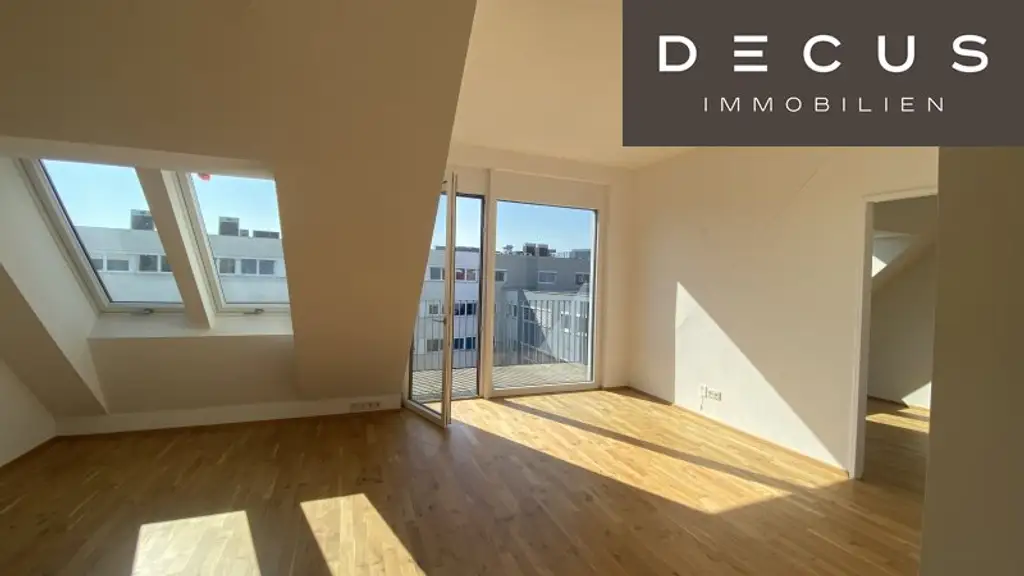/ BALKON / 3 ZIMMER / 2 BÄDER /  MODERNE ANLAGE / U-BAHN NÄHE