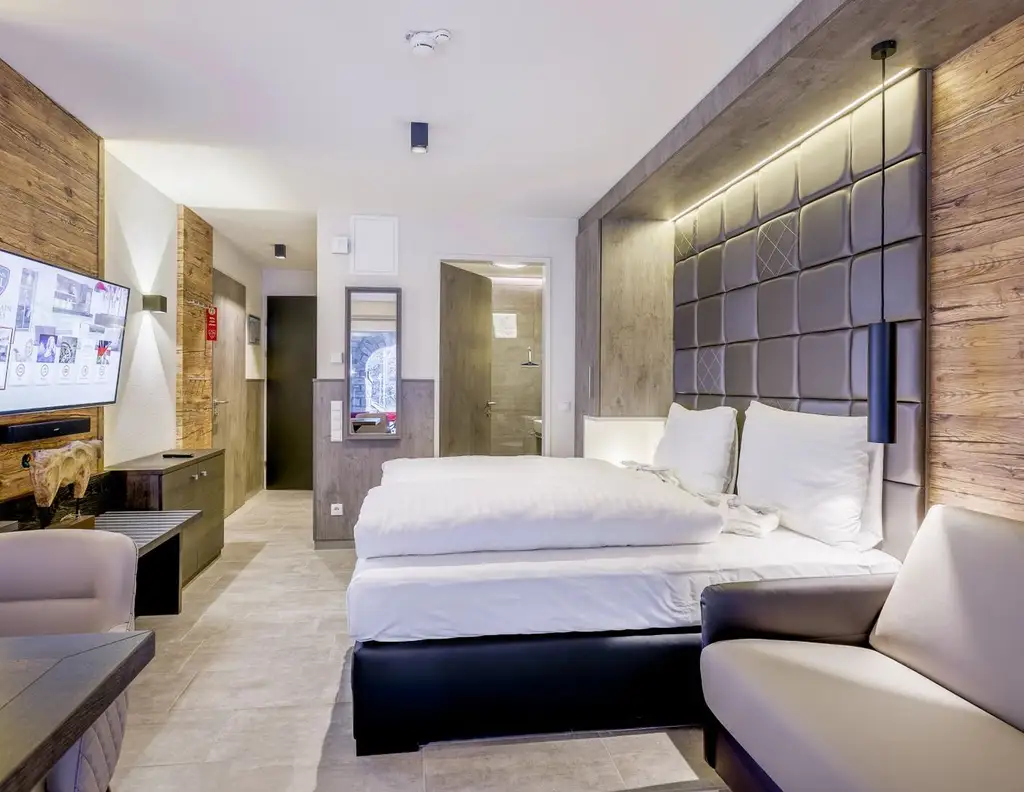 Avenida Mountain Lodges Saalbach | Studio Suite mit Terrasse/kleiner Garten