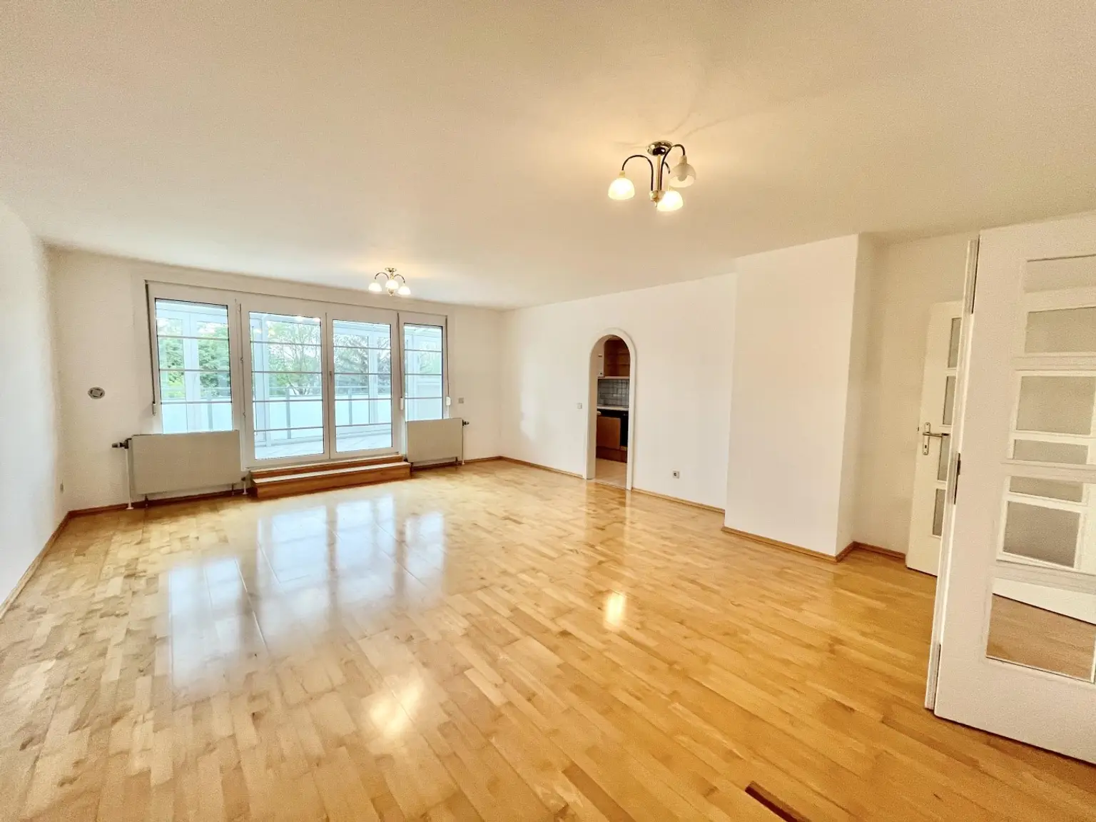 Exklusive Dachgeschosswohnung zwischen Schloss Hetzendorf und Schloss Schönbrunn