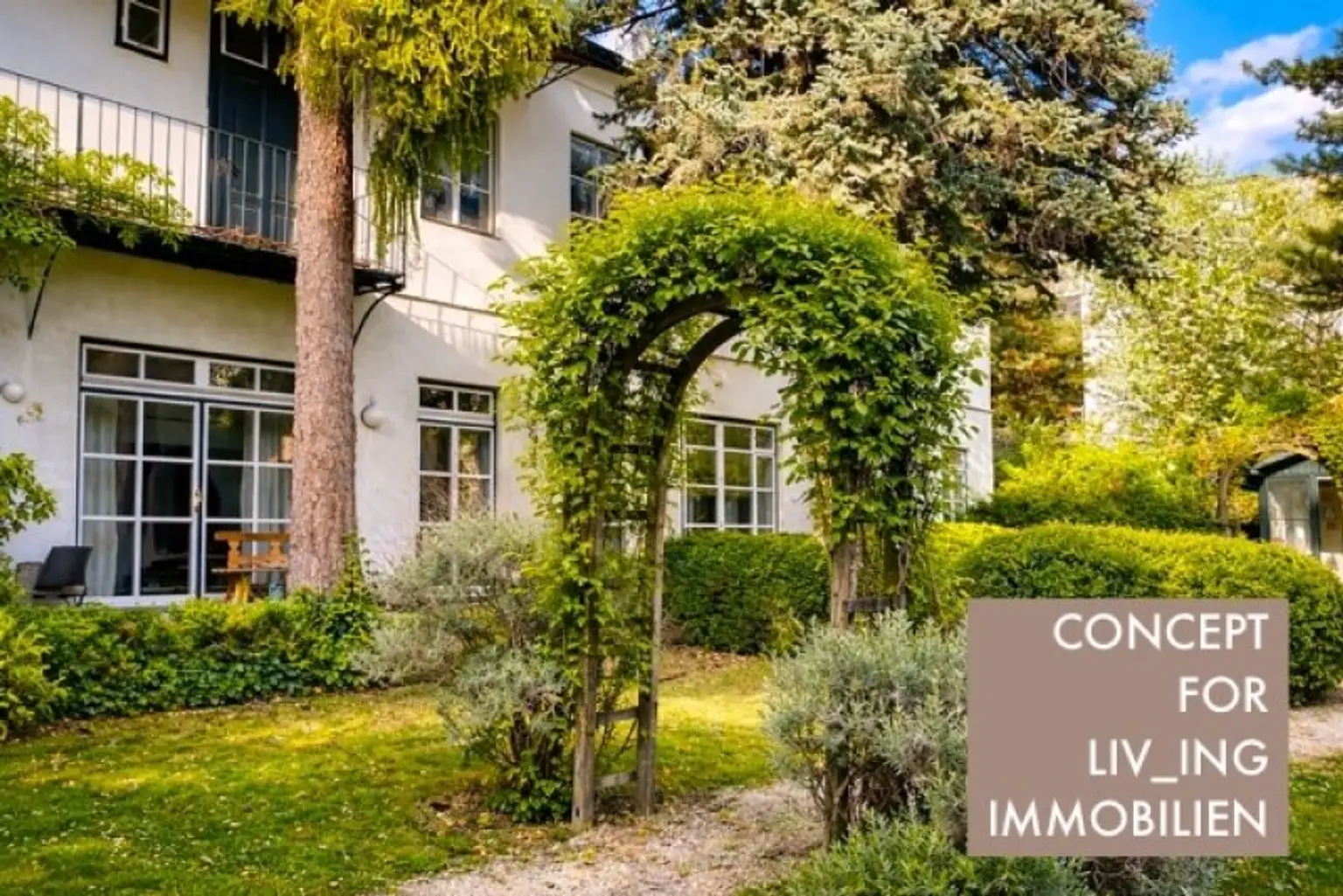 4 Zimmer Altbauflair in Altwiener Fuhrwerkerhaus. 88m2. Idyllischer Allgemeingarten. Sanierungsbedarf. Nahe Schloss Schönbrunn &Hietzing.