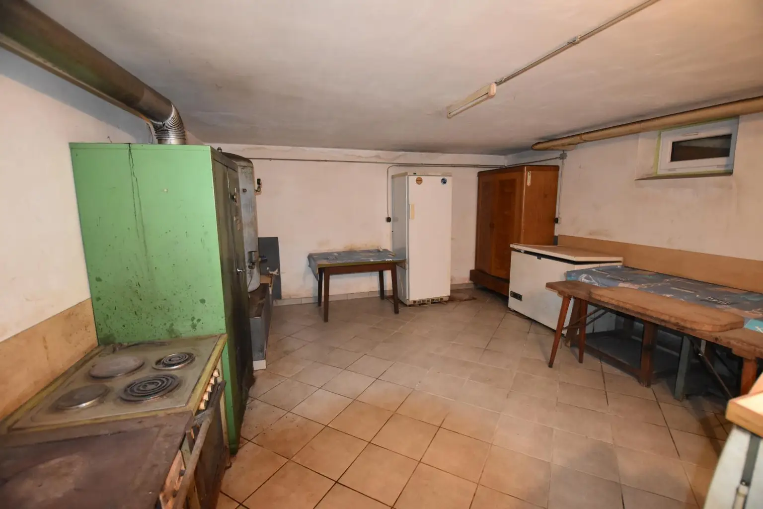 Mehrfamilienhaus mit viel Potenzial und Bauland-Agrar Widmung!