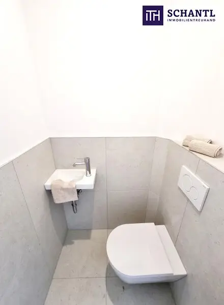 WOW! Stylischer Wohntraum im Dachgeschoss! Frisch saniert + Ruhelage + Traumhaftes Altbauhaus + Hofseitige Terrasse + U-Bahn ums Eck + Beste Infrastruktur und Anbindung!