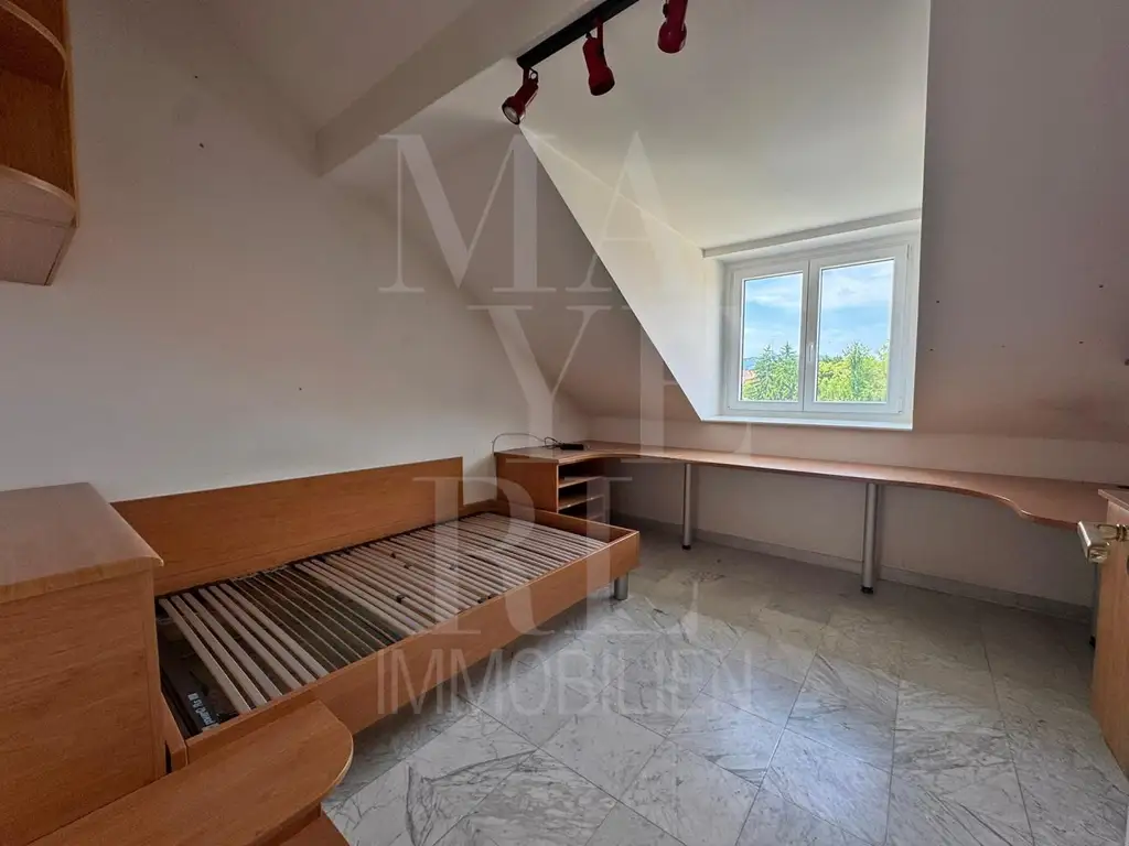 Dachterrassenwohnung nähe Saarplatz (ohne Lift)