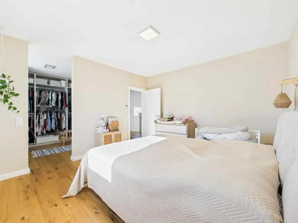 Exklusives Neubauhaus in Marchtrenk – stilvolles Wohnen mit modernster Technik & traumhaftem Garten samt Wellnessbereich