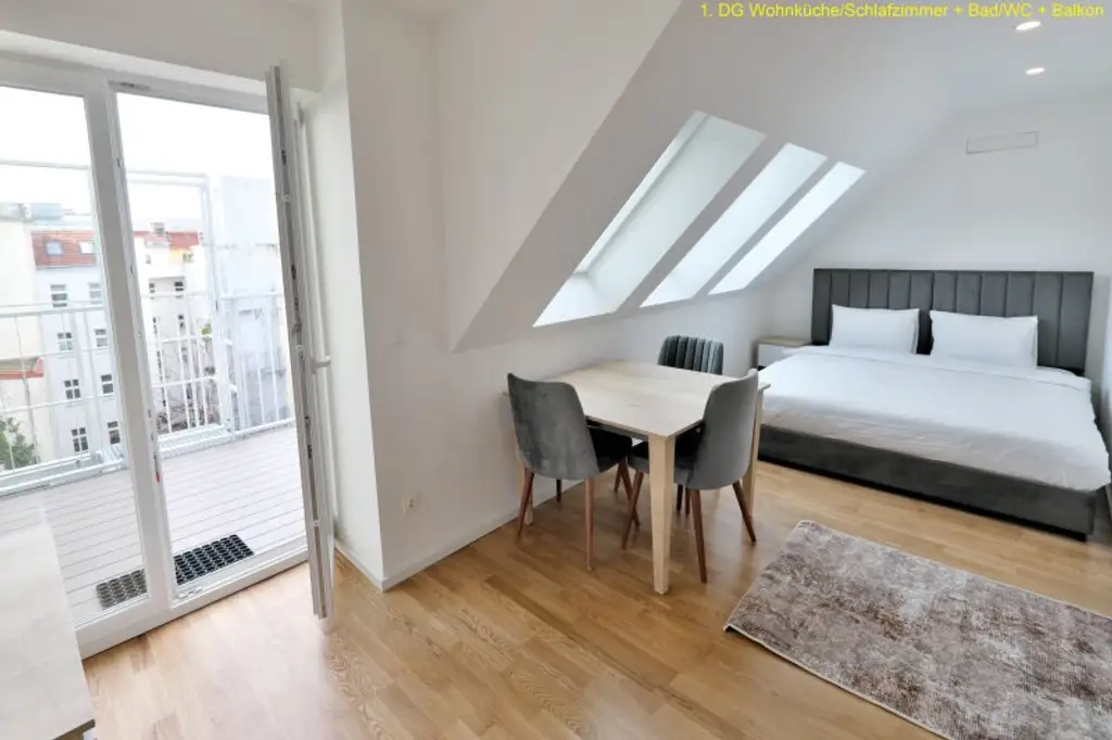 Bezugsfertige Dachwohnung mit 3 Zimmer, großem Balkon und interessanter 36 m² großer Dachterrasse