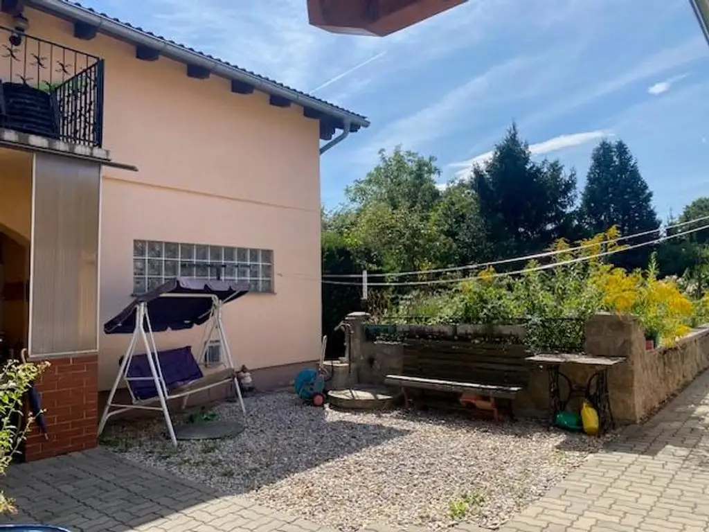 Familienwohnsitz inkl Baulandreserve! Grünoase mit Nebengebäude!