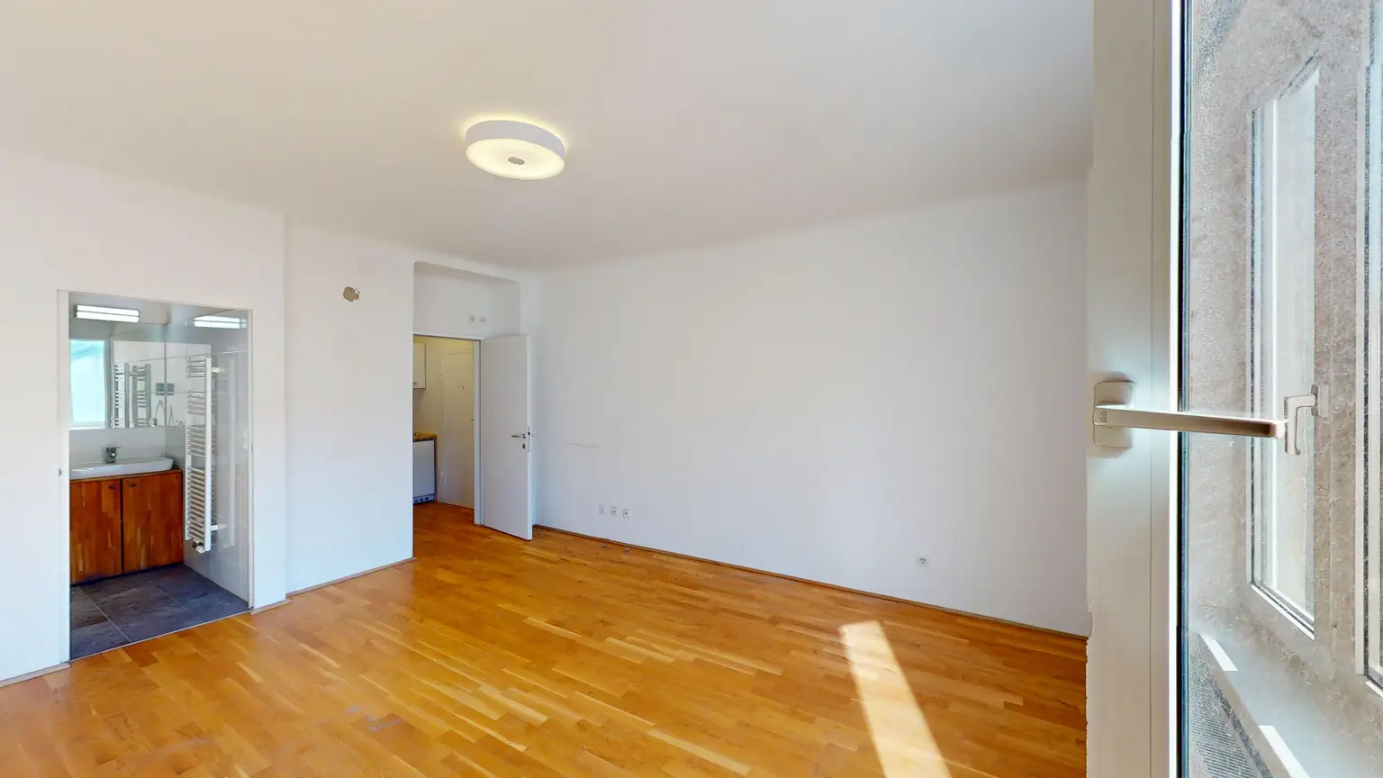 Smarte Stadtwohnung bei der Oper I Absolute Ruhelage