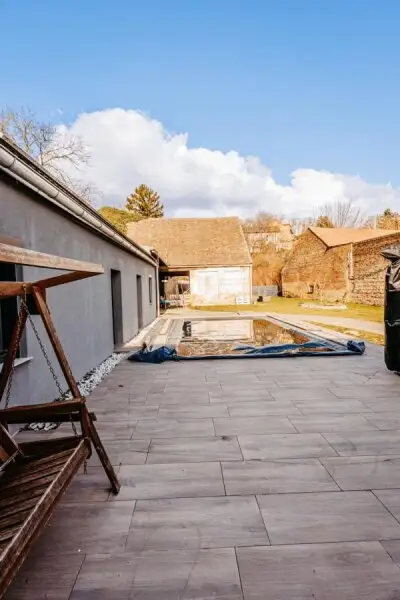 Verträumtes Bauernhaus neu adaptiert (2013) mit Toreinfahrt, Pool, Stadel und Schuppen