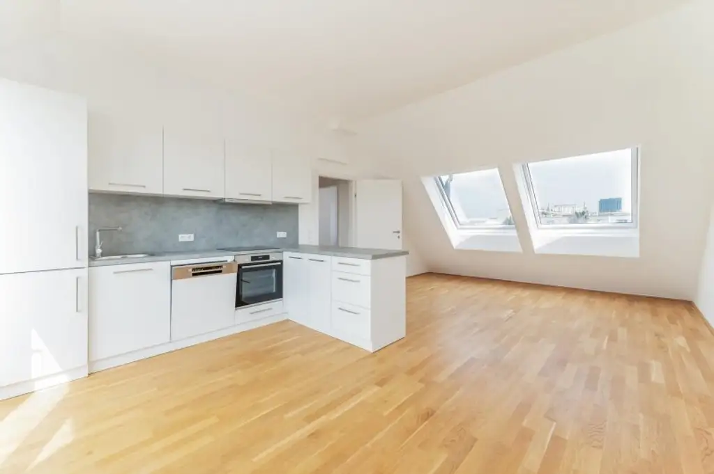 Anlegerwohnung | Befristet vermietete 4-Zimmer-Dachgeschosswohnung mit KFZ-Stellplatz im 10. Bezirk!