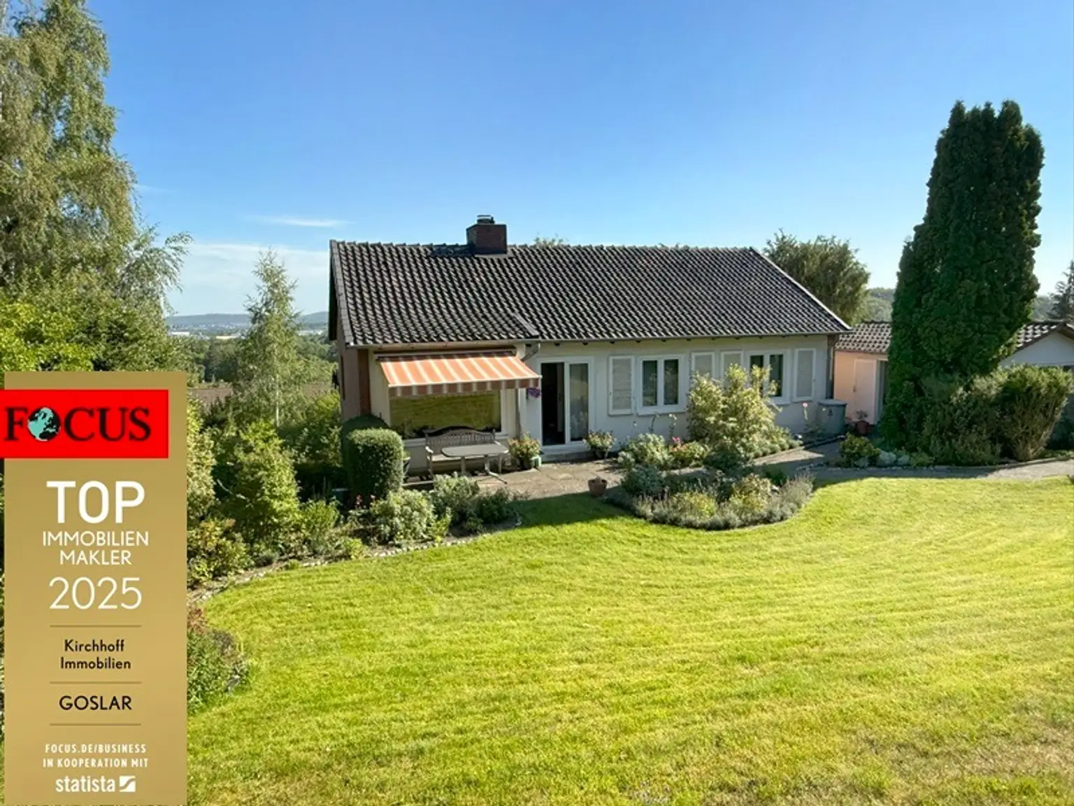 RESERVIERT: Begehrte Wohnlage, traumhafte Aussicht und großzügiges Grundstück – Einfamilienhaus mit Einliegerwohnung in Goslar-Steinberg