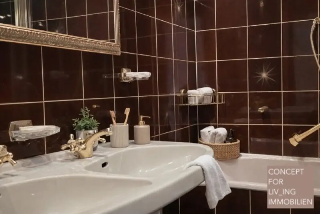 Grünblick. Südseitige 4 Zimmer-Wohnung plus Wintergarten nahe Wörthersee. Keller. Garage. WG-Eignung. Vermietet bis 03/2027.