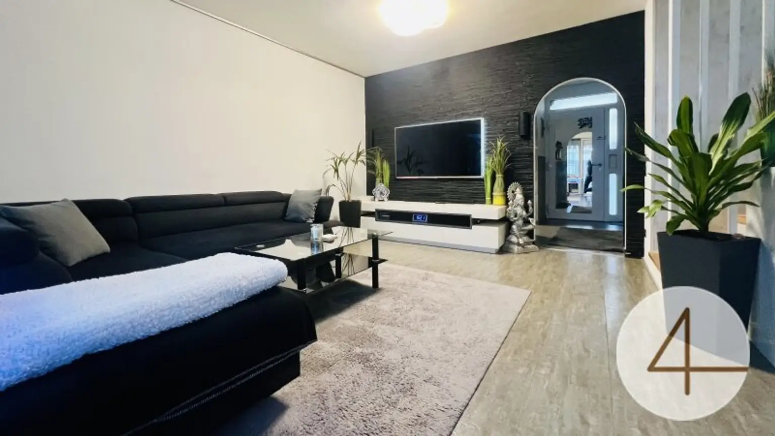 7 Minuten zur U2 - Reihenhaus - ruhiger sonniger Garten - Klimaanlage - Carport