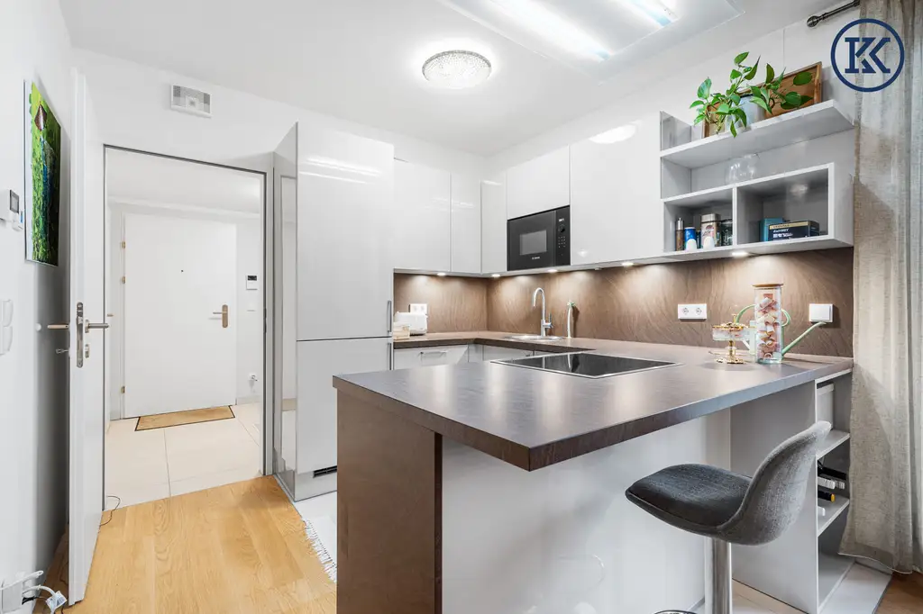 OPEN HOUSE am Dienstag den 19.08.25 ab 10 Uhr für die
Hofseitige 3-Zimmer-Wohnung mit 14 m² Loggia
