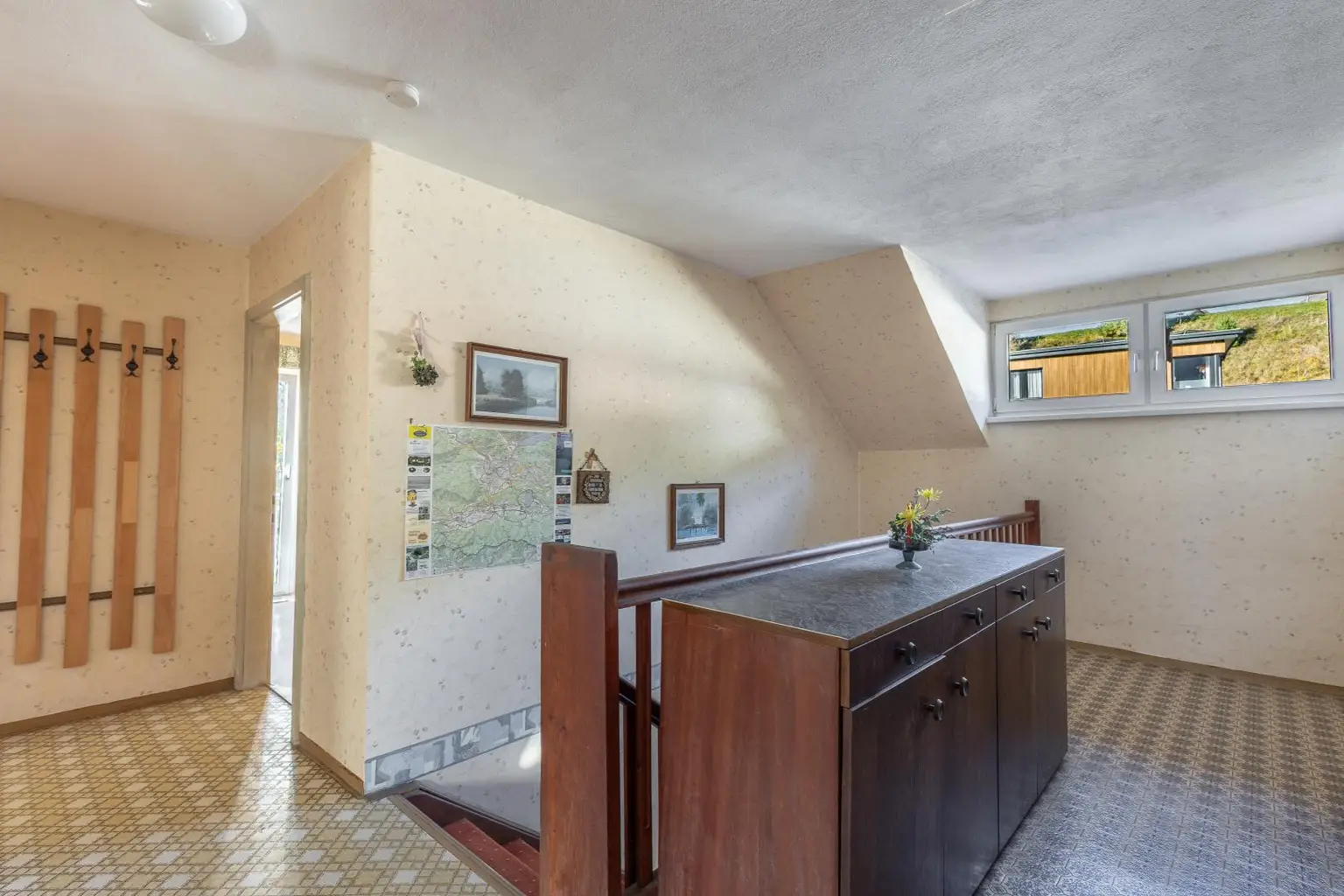 Ein- Zweifamilienhaus mit traumhaften Mittagskogelblick