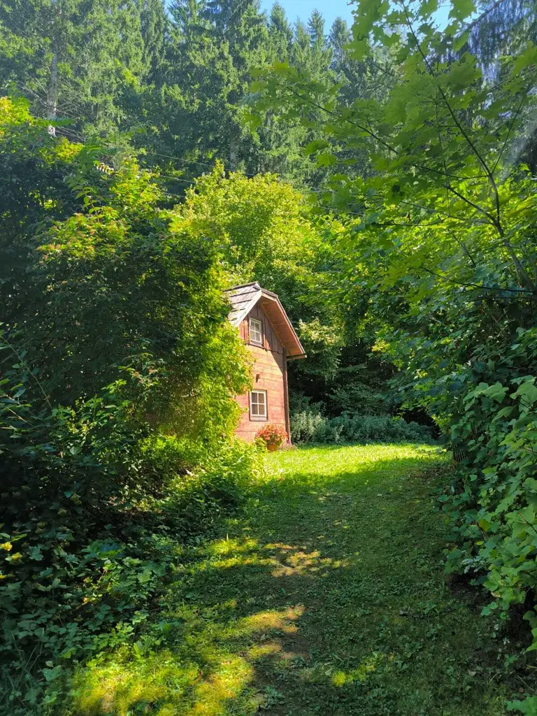 Einmalige Gelegenheit – Uriges Ferienhäuschen in traumhafter Naturlage mit Panoramablick auf den Afritzer See und privaten Seezugang