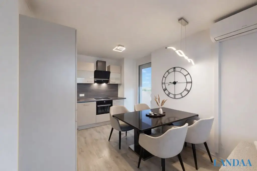 Wunderschöne 2 Zimmerwohnung mit Balkon und Garage