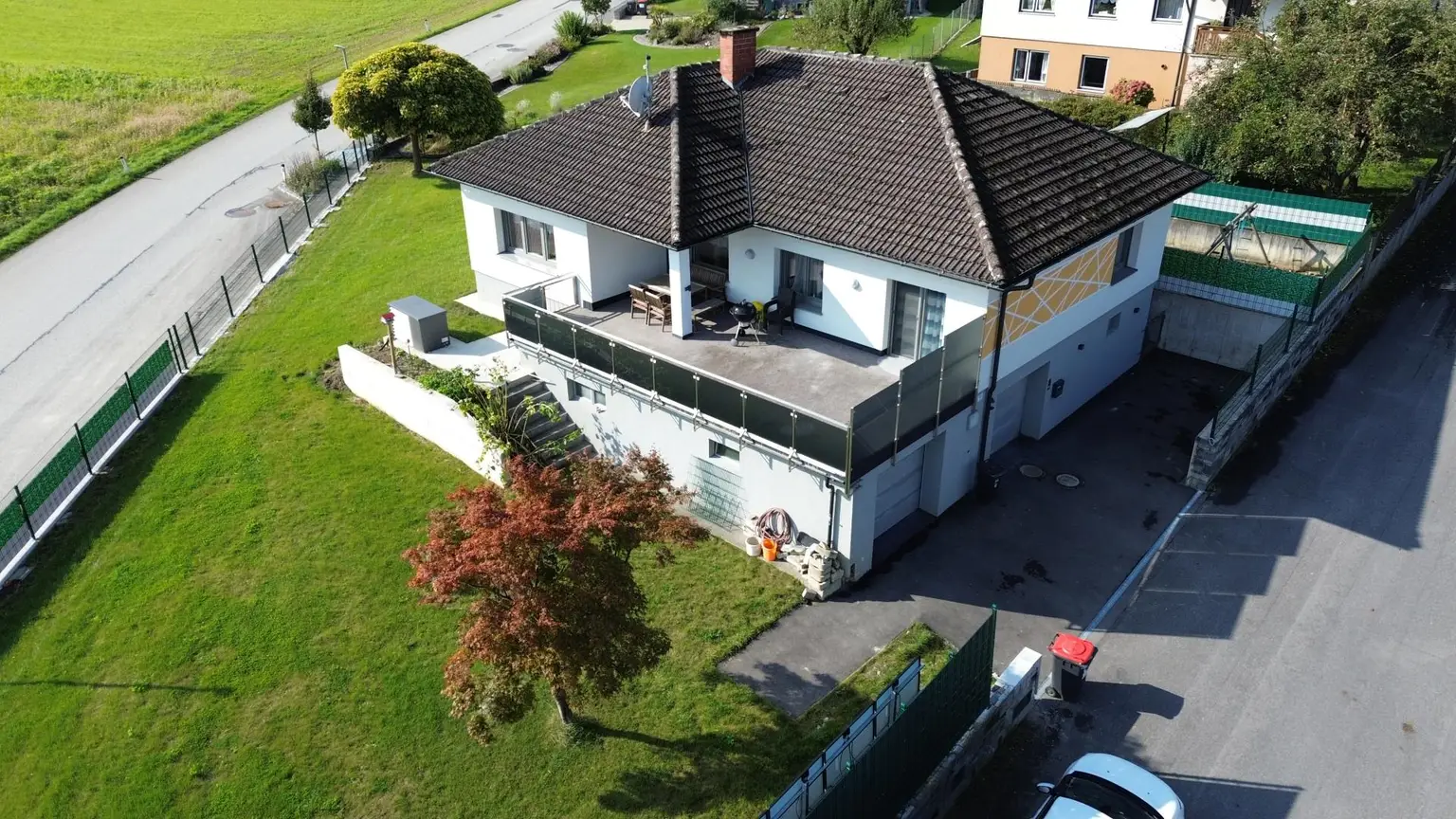 Modern sanierter Bungalow mit großem Garten