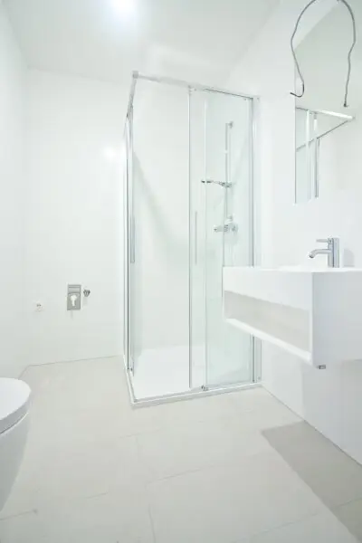 Erstbezug Open Space Büro & 2-Zimmer-Wohnung mit separatem Zugang
