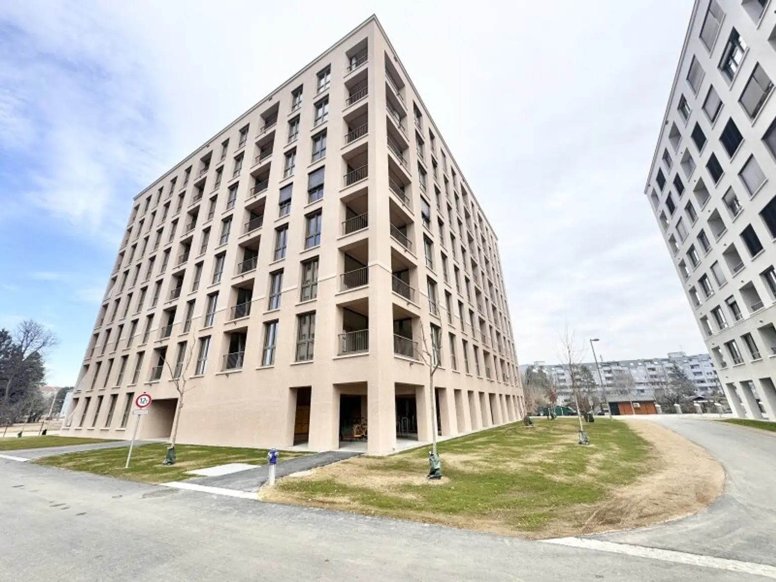 VERFÜGBAR AB 01.07.2025 - TOP MODERNE 2 ZIMMER WOHNUNG im NEUEN JAKOMINI VERDE