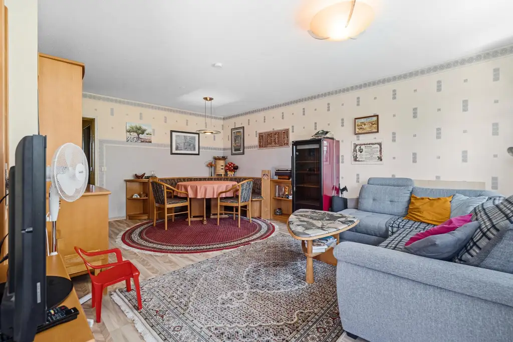 "Wohnoase mit Garten & Garage – 3-Zimmer-Traum bei Badeteich Hirschstetten"