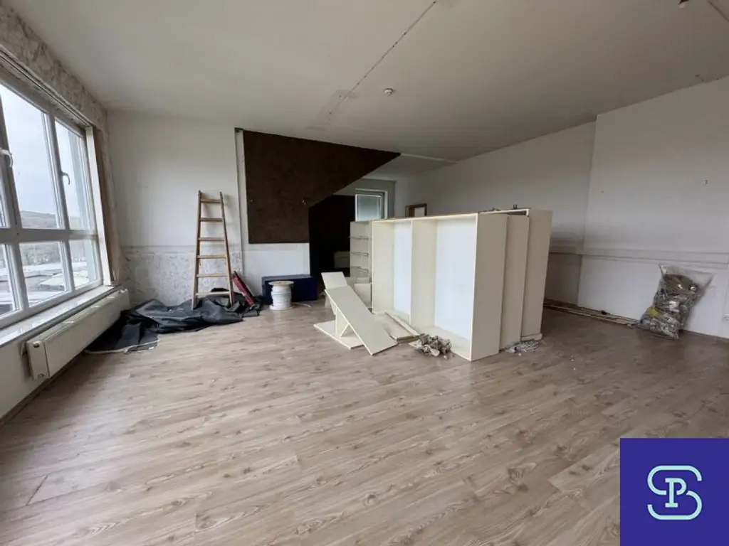 Preiswerte 72m² Büroeinheit mit Hauszentralheizung Nähe Rautenweg - 1220 Wien