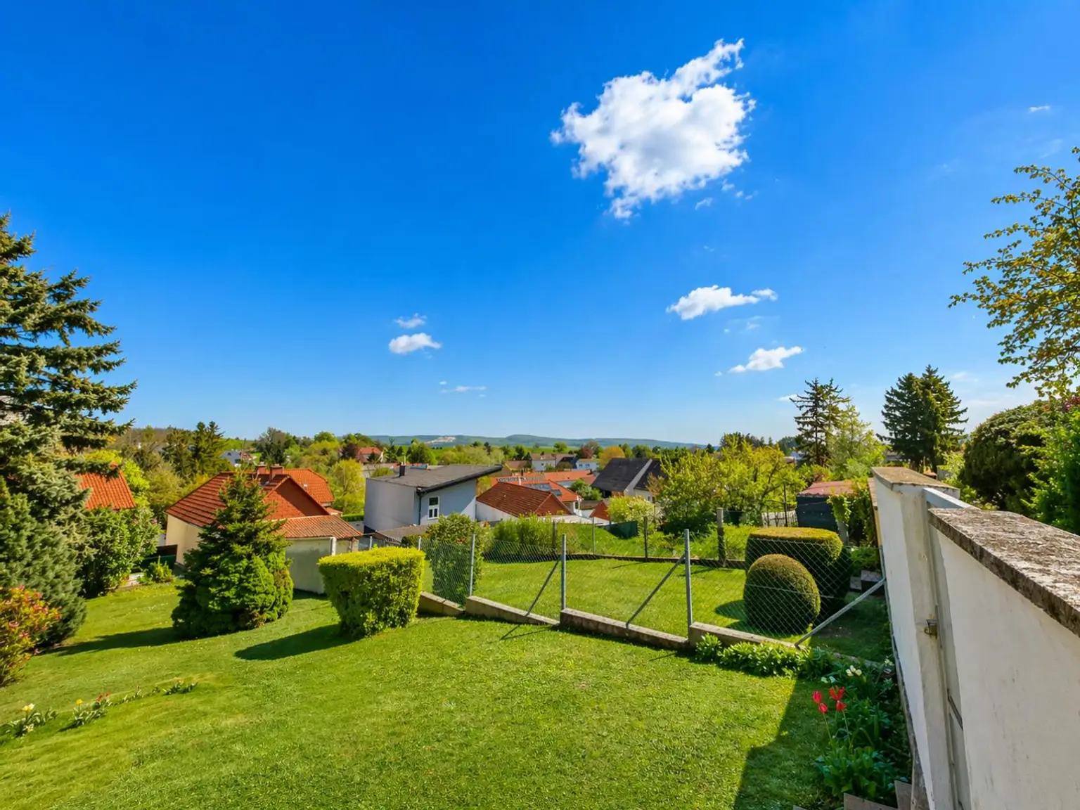 Blick vom Gartenende