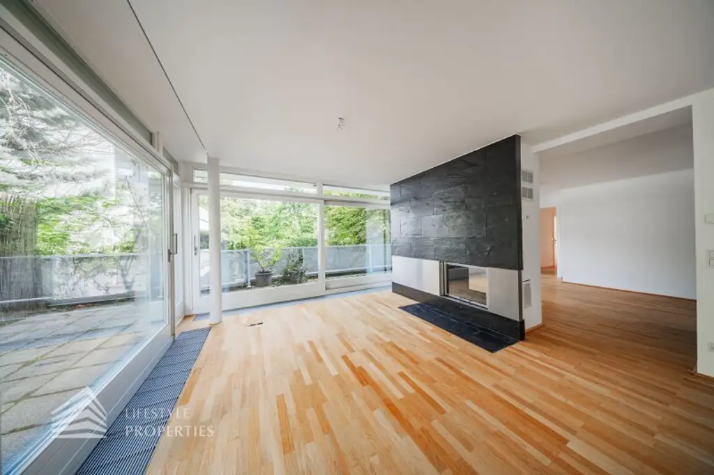 Wunderschöne 4 - Zimmer Wohnung mit Terrasse und 2 Balkonen