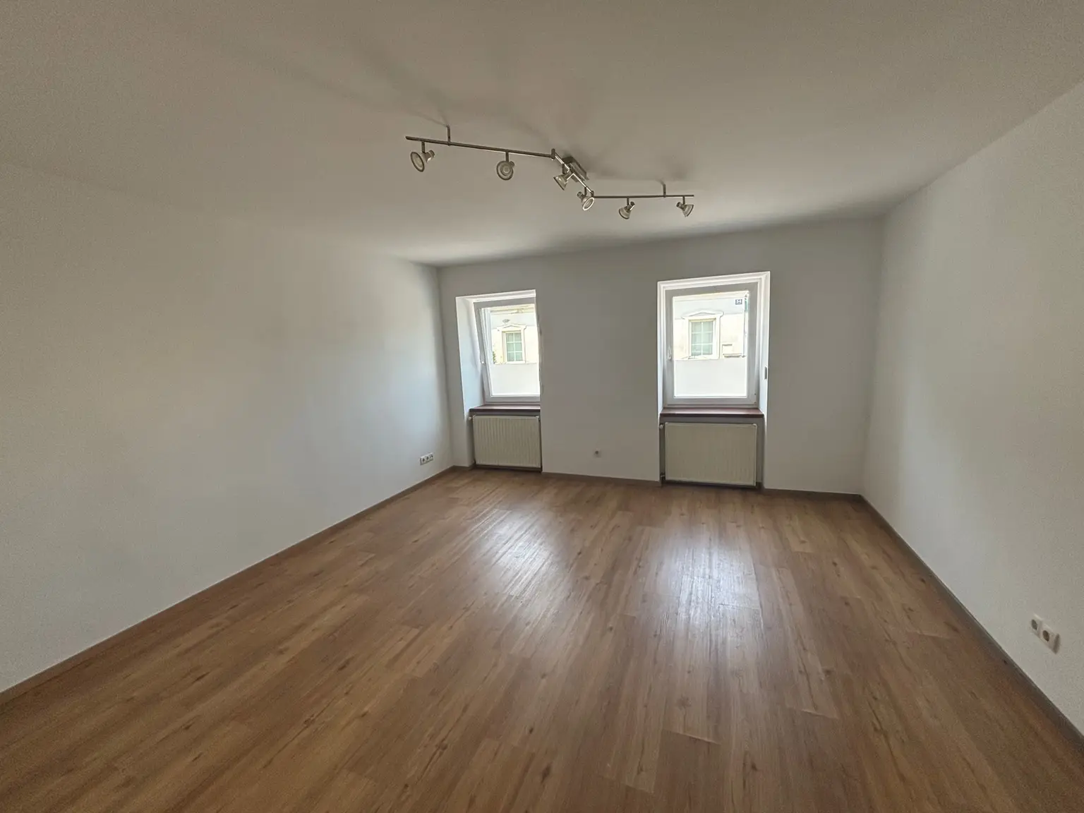 FÜR DEN KÄUFER PROVISIONSFREI, 2-Zi-Wohnung MRG Vollausnahme!!!