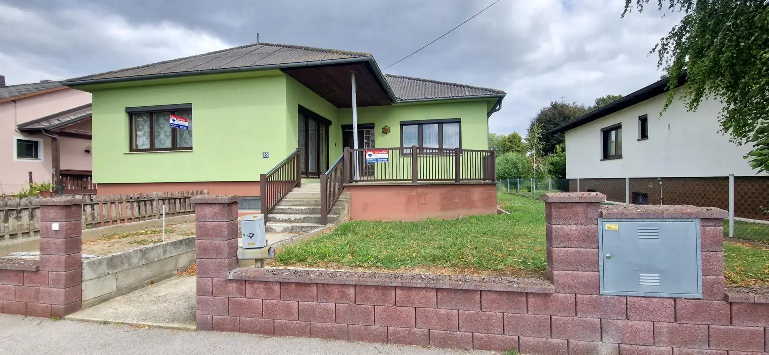 Charmantes Einfamilienhaus mit großem Garten und Potenzial