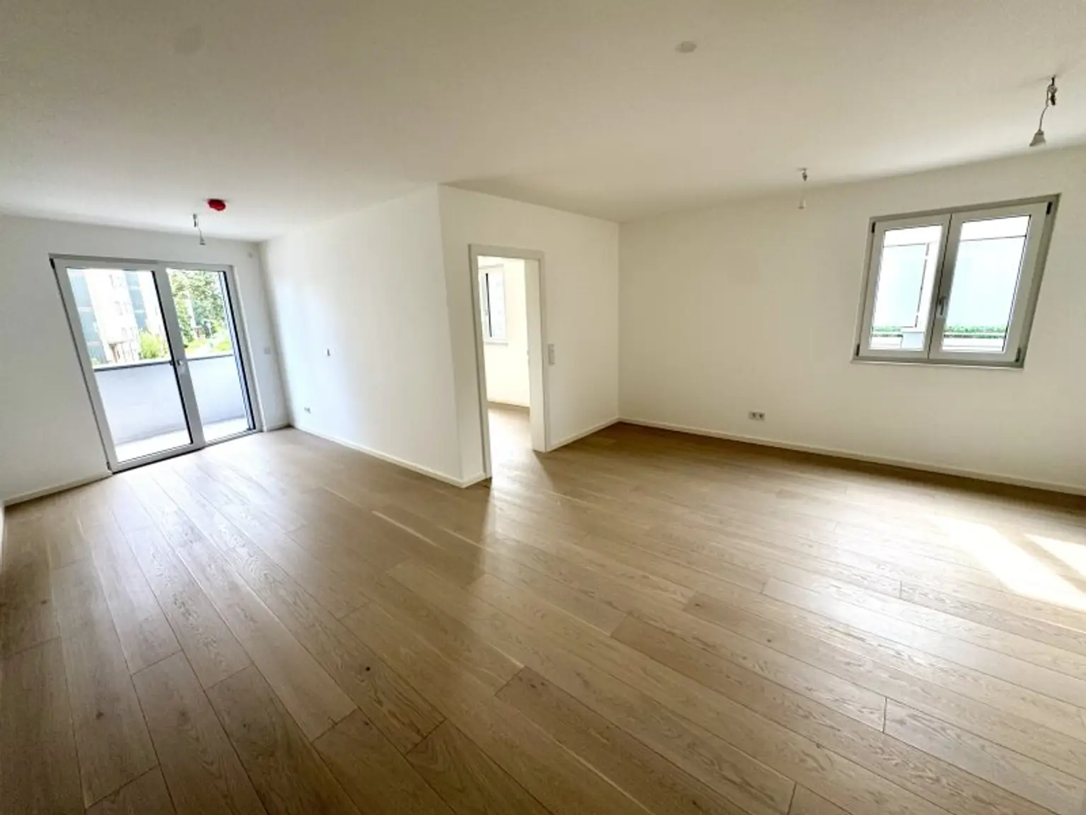 EIGENGRUND NÄHE ALTE DONAU – FREIFLÄCHEN - LUFTWÄRMEPUMPE – KELLER – GARAGE – U-BAHN!