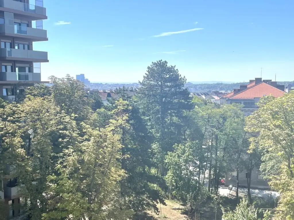 Wunderbare 2-Zimmer Wohnung in ruhiger Lage mit Blick über die Skyline! Ab 01.11