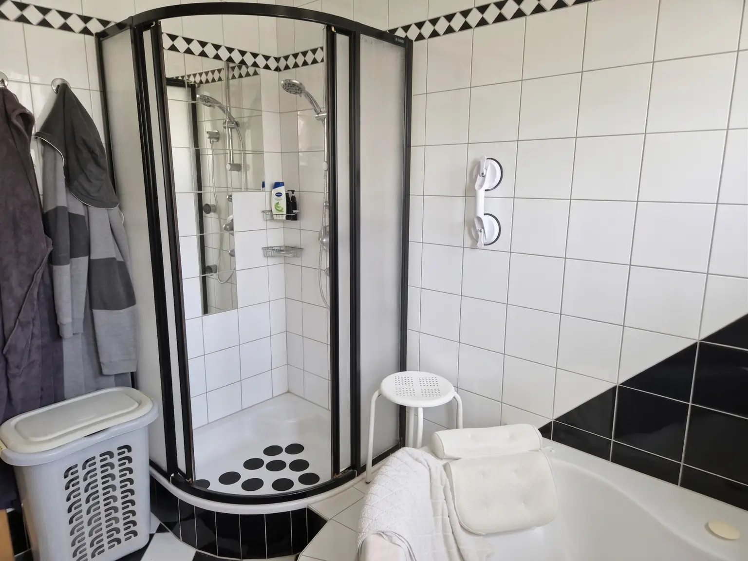 Badezimmer WHG I