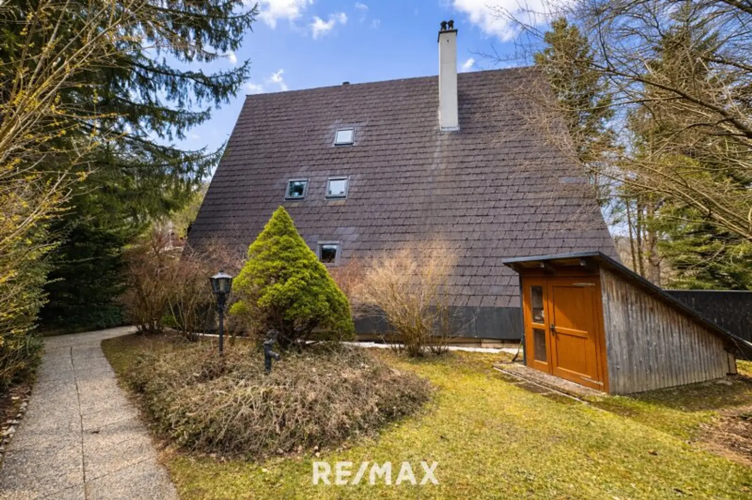 ***Einzigartiges Refugium im schwedischen Stil – Ruhe, Natur & Wohngefühl auf höchstem Niveau***