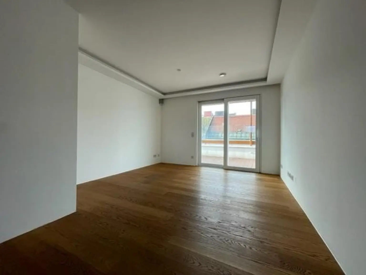 Traumhaftes 2,5-Zimmer-Penthouse mit großer Terrasse - verfügbar ab November 2025