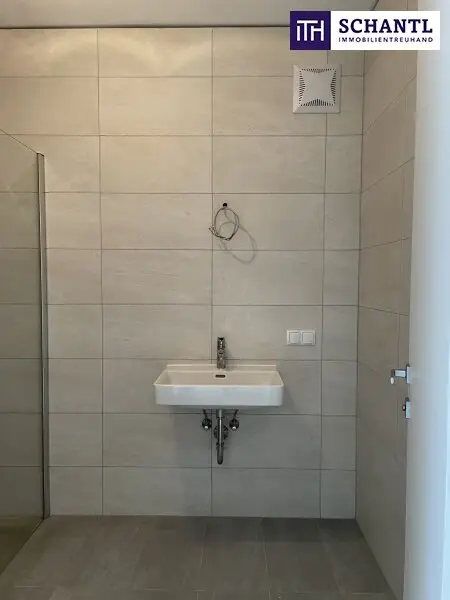 RIESIGE DACHTERRASSE + HOCHWERTIGE AUSSTATTUNG + SÜD/WEST Ausrichtung! + Tiefgarage! Nur 7 Min. von Graz entfernt!!