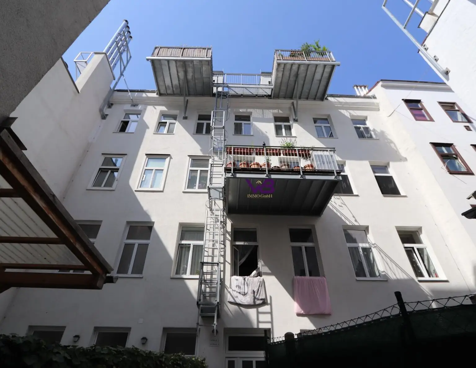 1200 Wien, Zinshauspaket mit 14 Wohnungen und einem Geschäftslokal